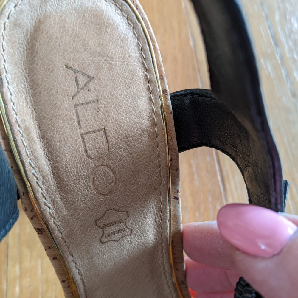 Women's shoes
